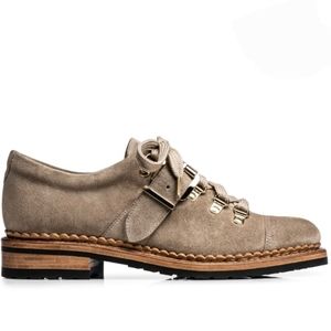 The Office of Angela Scott Mr. Logan Oxford Tan sz 10